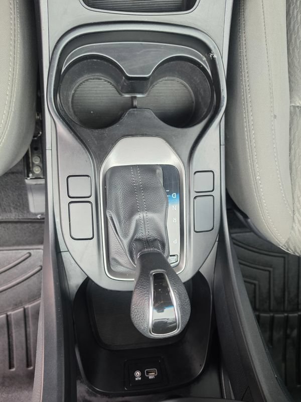 Used 2019 Hyundai Santa Fe XL SE AWD/4WD image 21