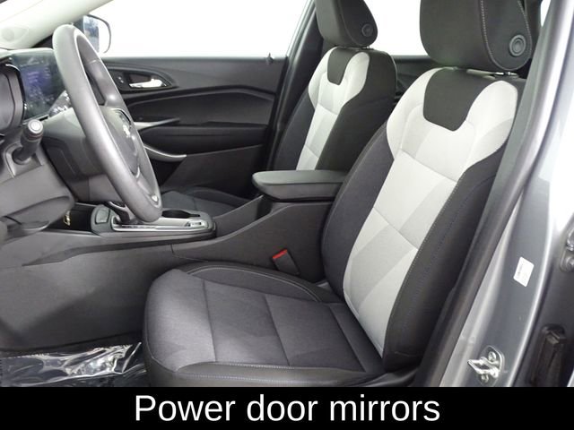 Used 2024 Chevrolet Trax LS image 10