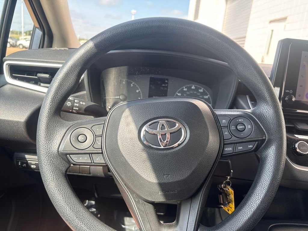 Used 2024 Toyota Corolla LE image 16