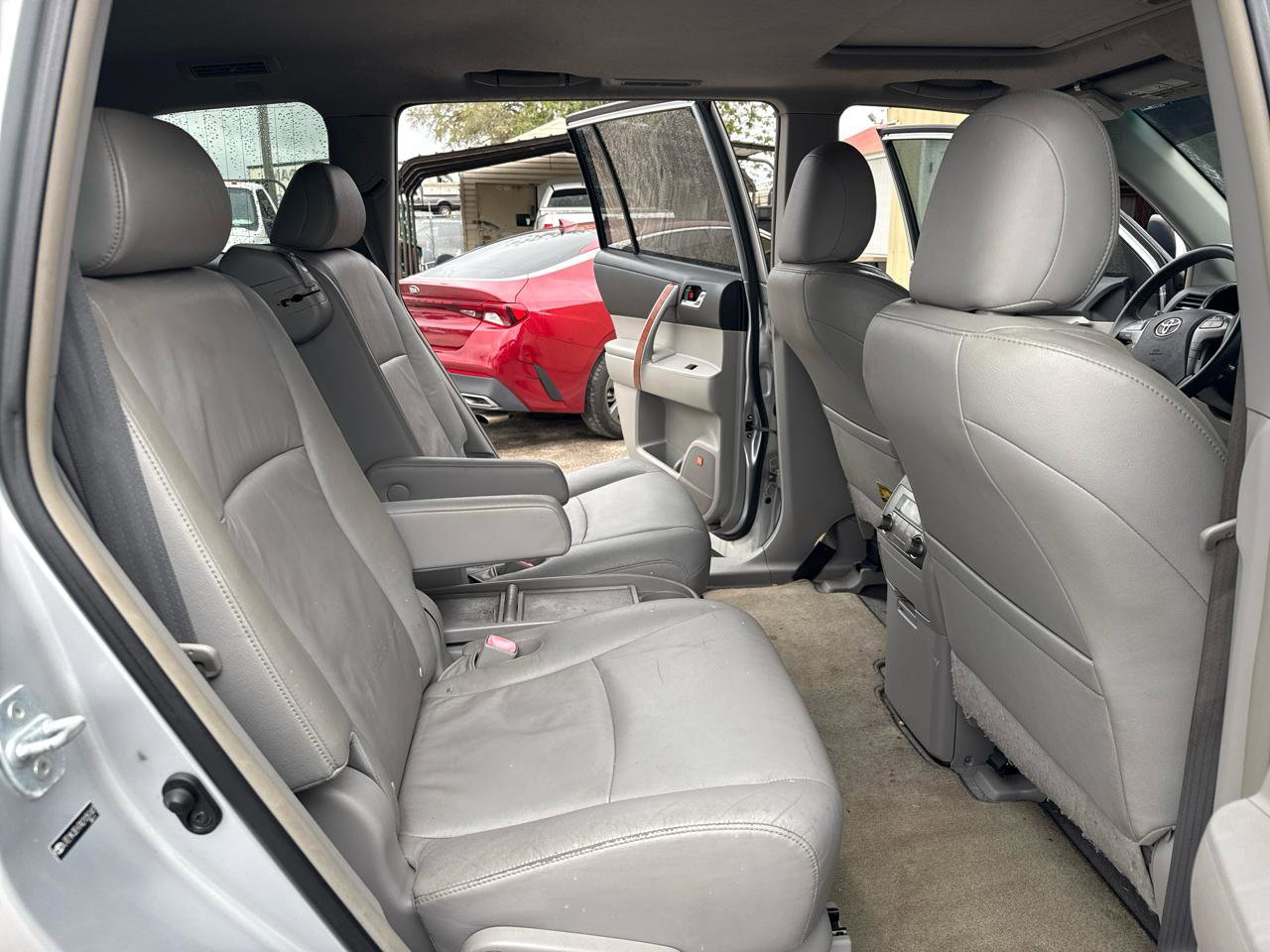 Used 2010 Toyota Highlander Limited FWD image 9