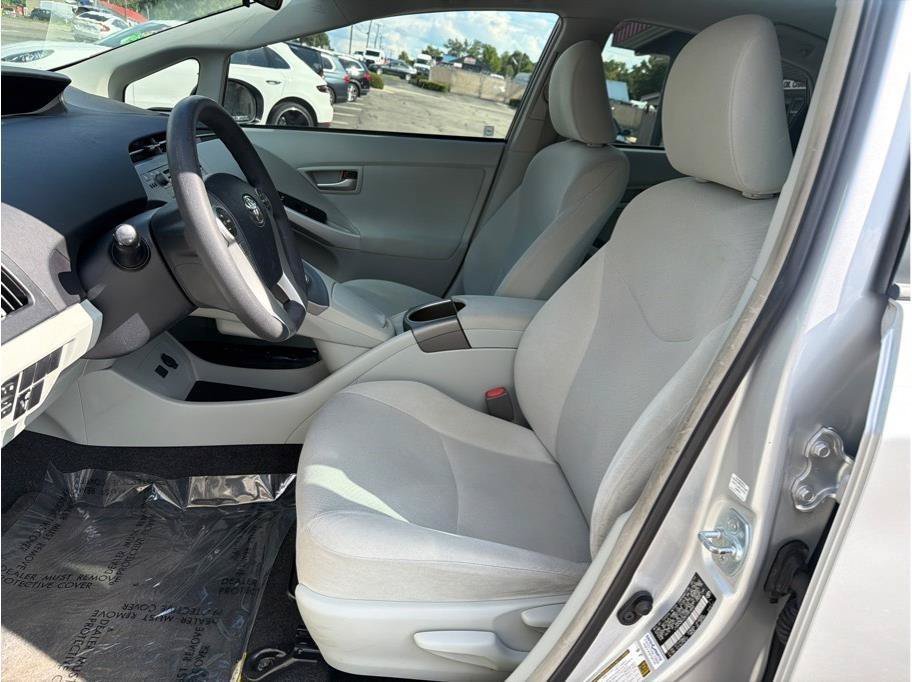 Used 2014 Toyota Prius Three FWD image 10