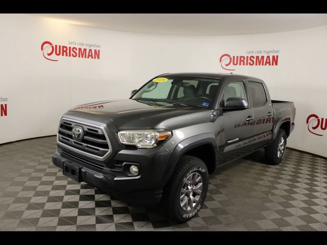 Used 2019 Toyota Tacoma SR5 AWD/4WD image 2