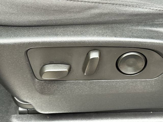 Used 2025 Chevrolet Silverado 2500 LT w/ Safety Package AWD/4WD image 39