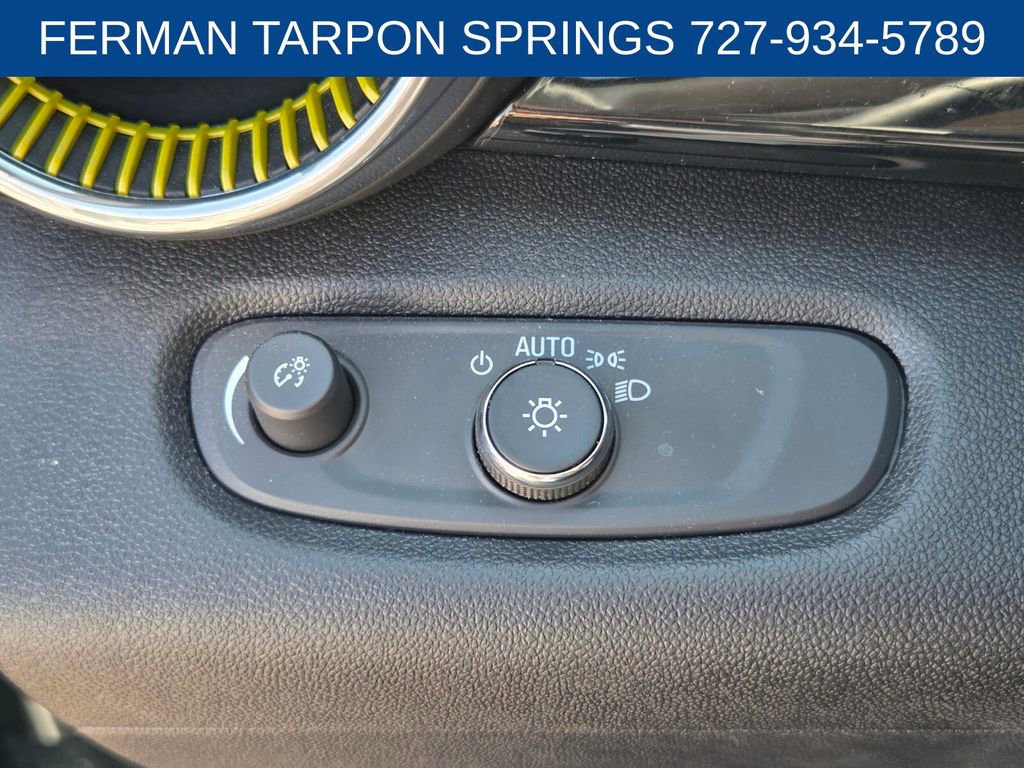 Used 2025 Chevrolet Trax ACTIV w/ Driver Confidence Package image 25