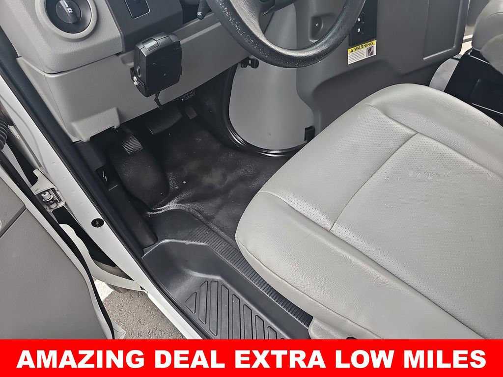 Used 2019 Ford E-450 and Econoline 450 Super Duty w/ Power Windows & Locks Group image 15