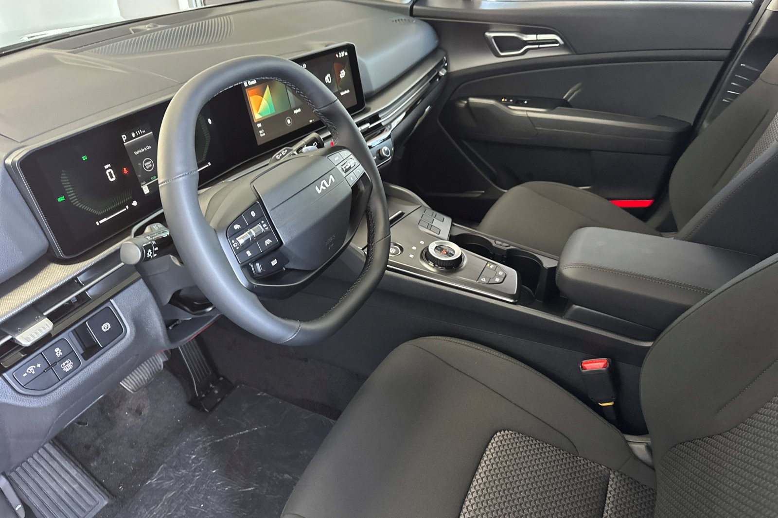 New 2027 Kia Sportage LX FWD image 10