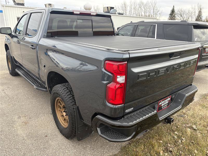 Used 2021 Chevrolet Silverado 1500 LT Trail Boss w/ Convenience Package II image 4