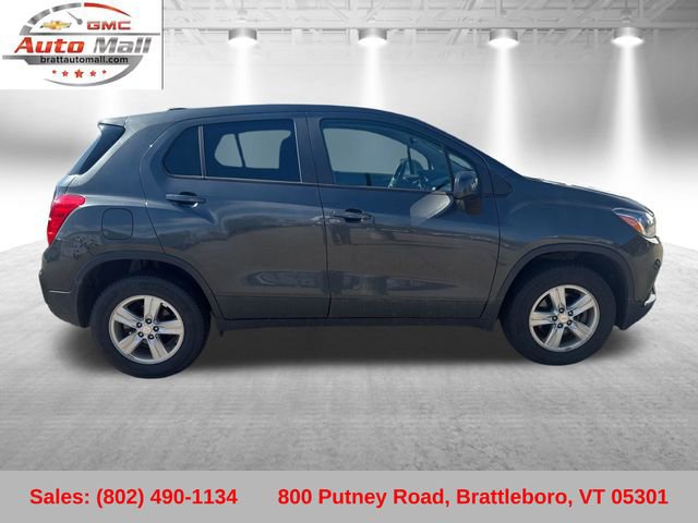 Used 2019 Chevrolet Trax LS w/ Tint and Cruise Package AWD/4WD image 7