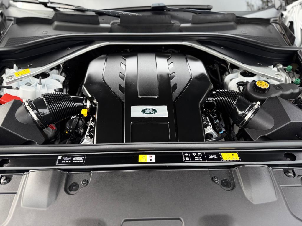 Used 2023 Land Rover Range Rover Autobiography AWD/4WD image 29