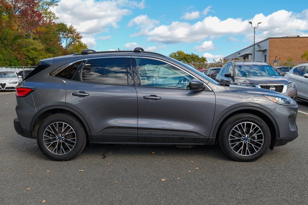Used 2022 Ford Escape SEL w/ Technology Package image 8