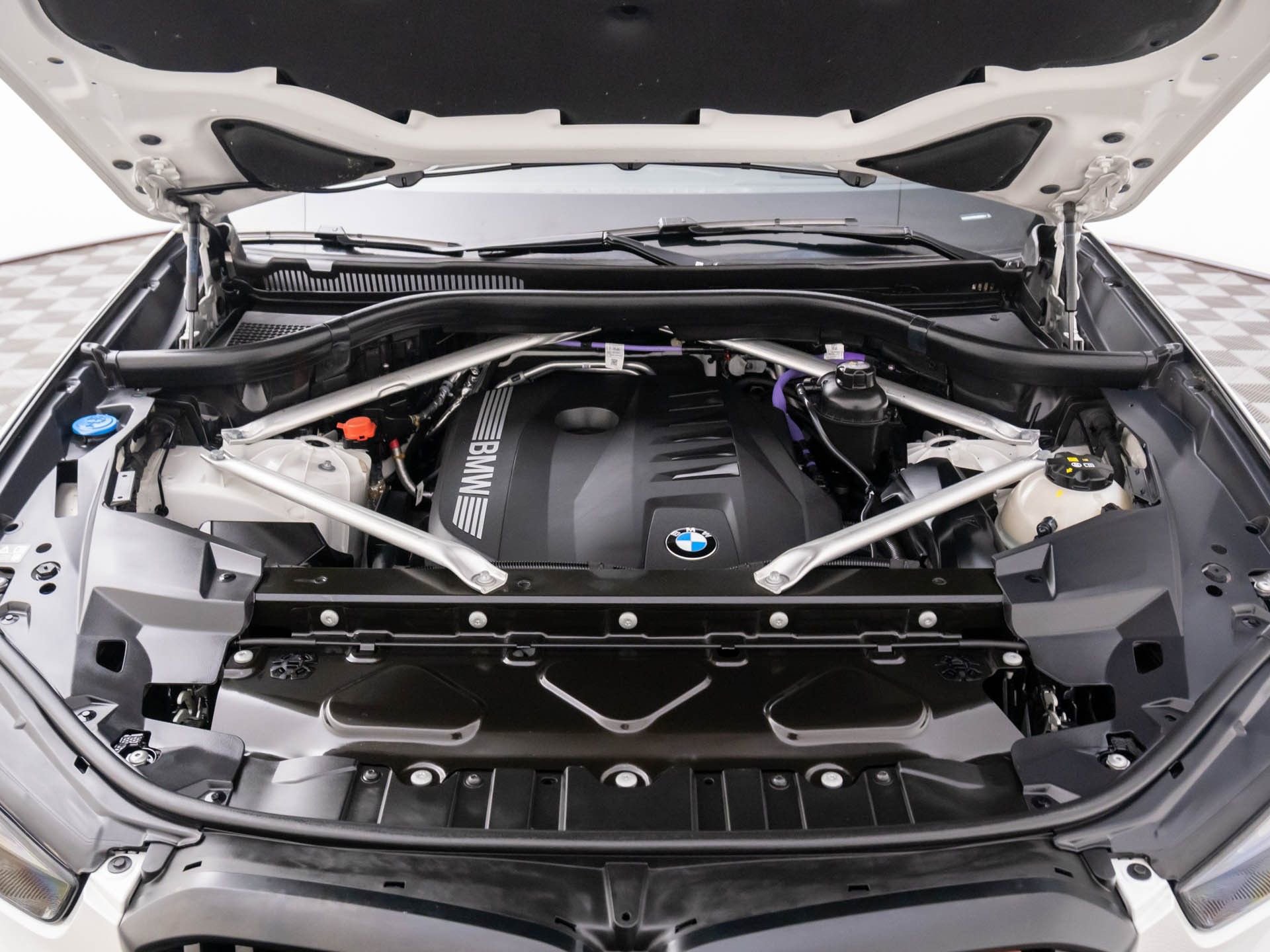 Used 2024 BMW X5 xDrive40i w/ M Sport Package image 31