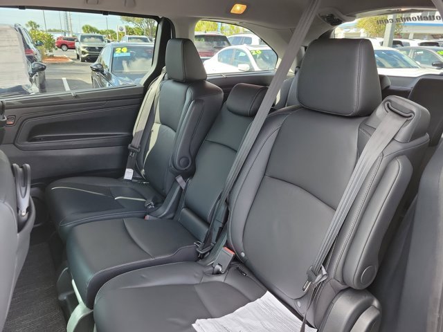 Used 2024 Honda Odyssey Touring image 17