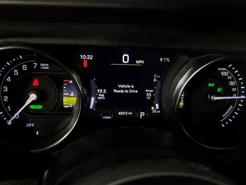 Used 2022 Jeep Wrangler Unlimited Sahara w/ Cold Weather Group image 17