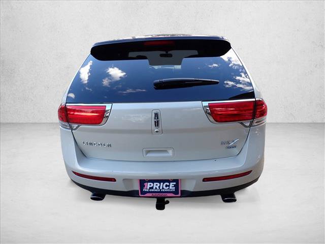Used 2015 Lincoln MKX AWD w/ Equipment Group 102A image 3