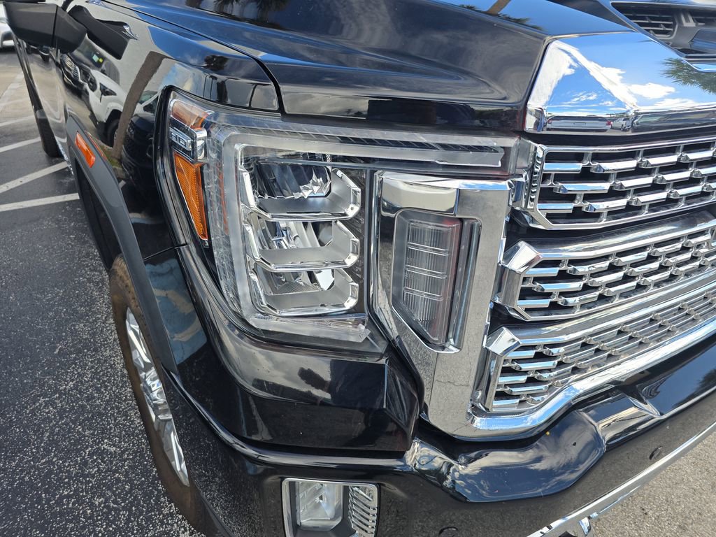 Used 2022 GMC Sierra 3500 Denali w/ Denali Ultimate Package image 9