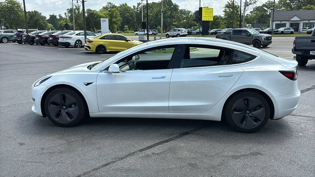 Used 2020 Tesla Model 3 Standard Range Plus RWD image 3