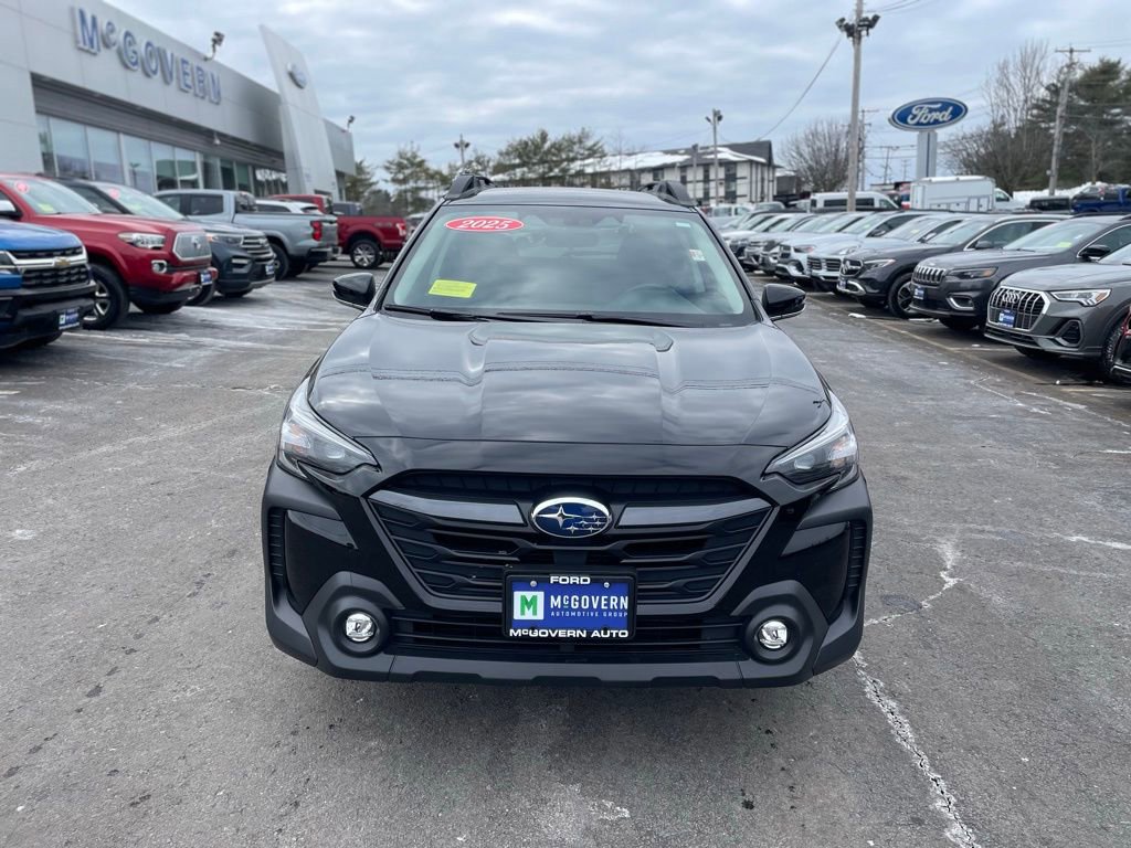 Used 2025 Subaru Outback Premium image 8