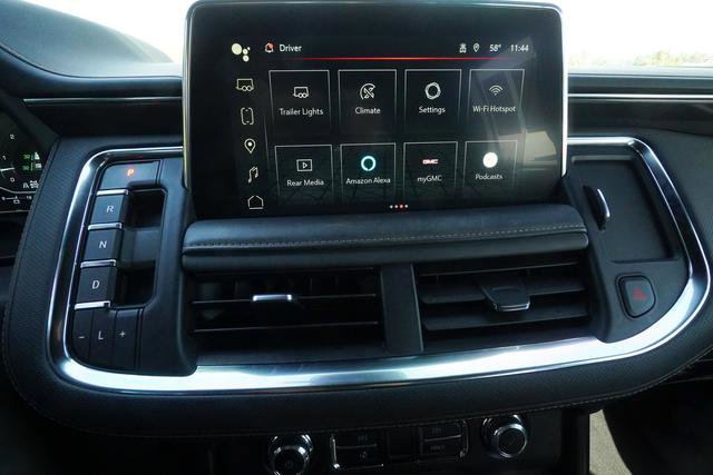 Used 2024 GMC Yukon AT4 w/ Technology Package image 20