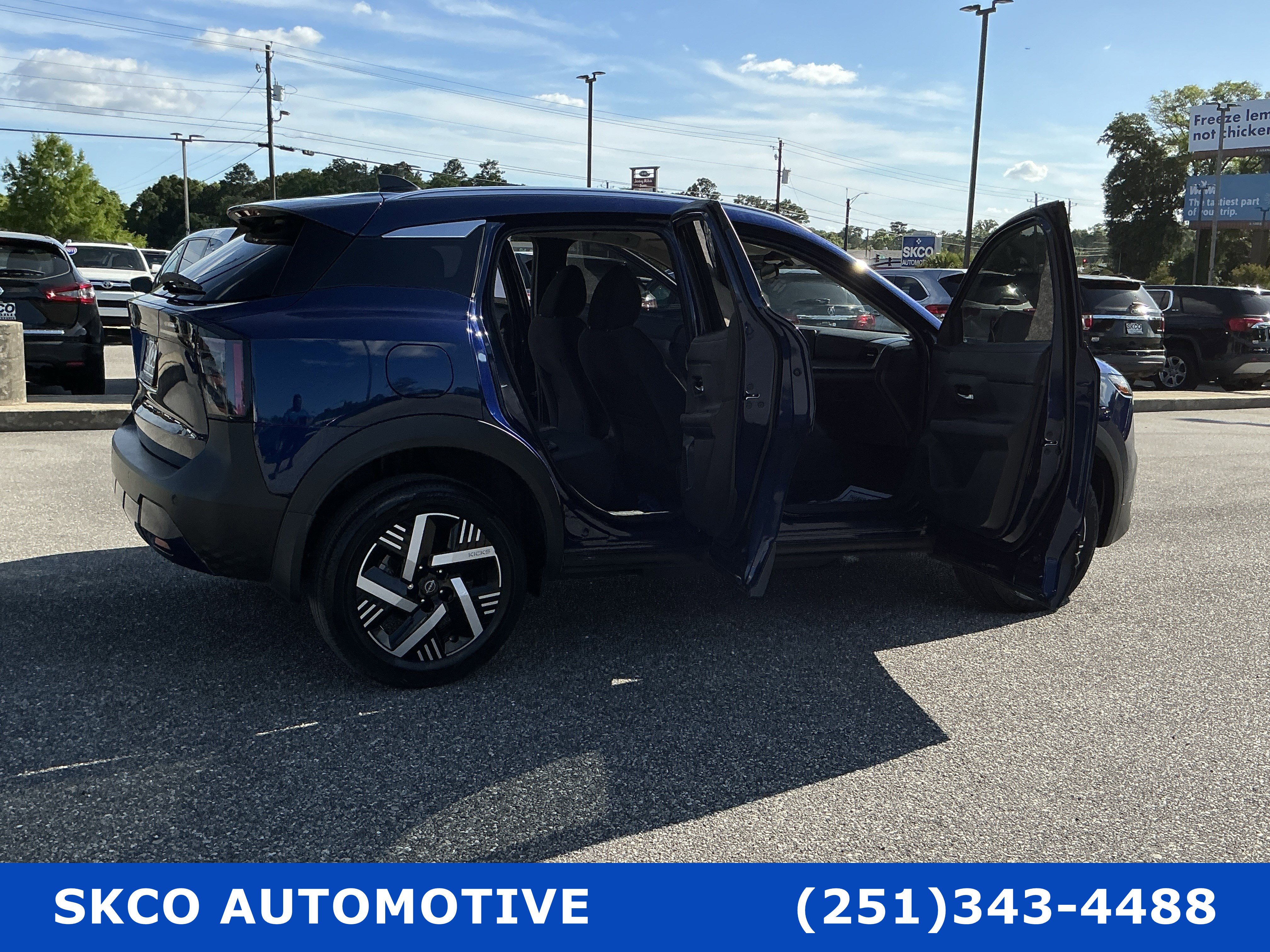 Used 2026 Nissan Kicks SV image 33