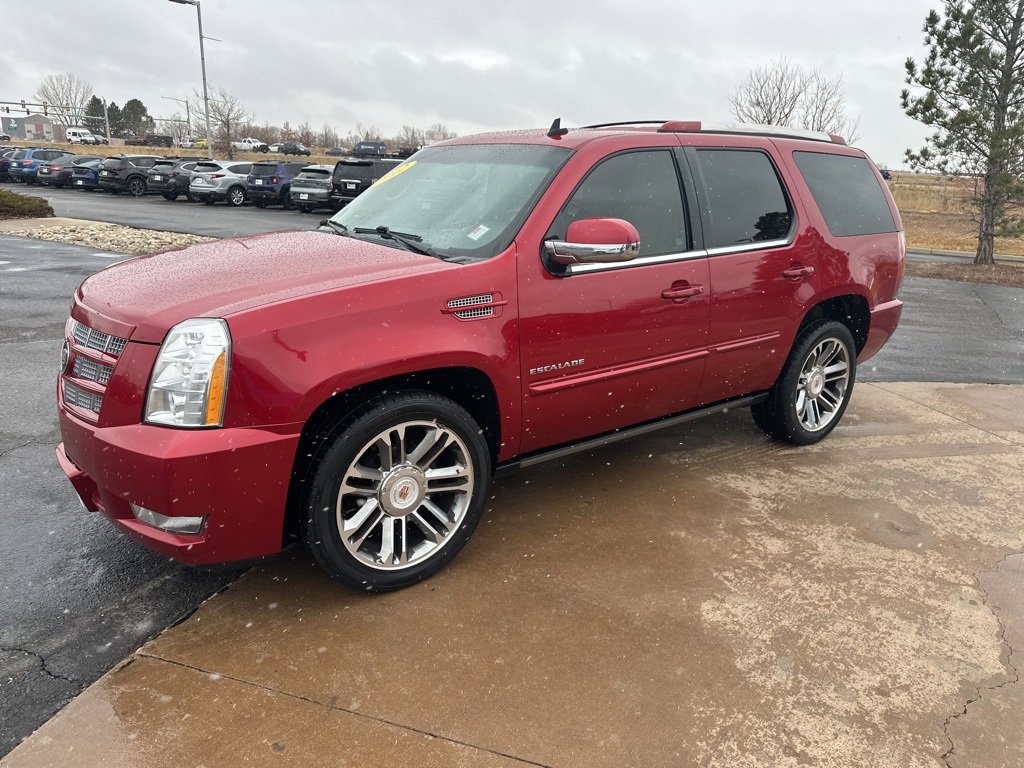 Used 2012 Cadillac Escalade Premium image 36