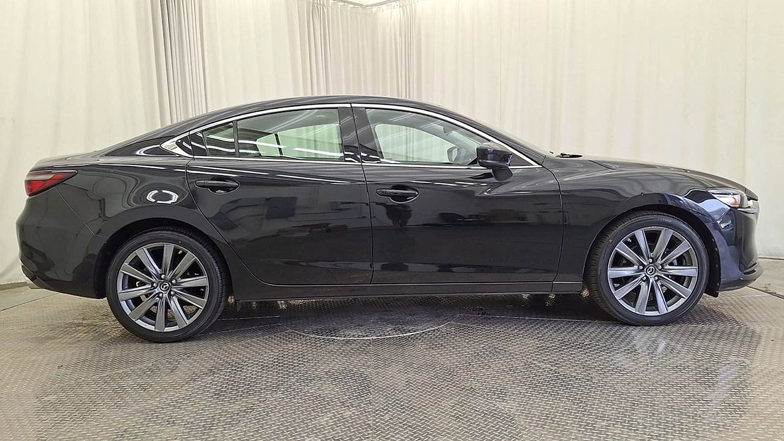 Used 2018 MAZDA MAZDA6 Touring image 4