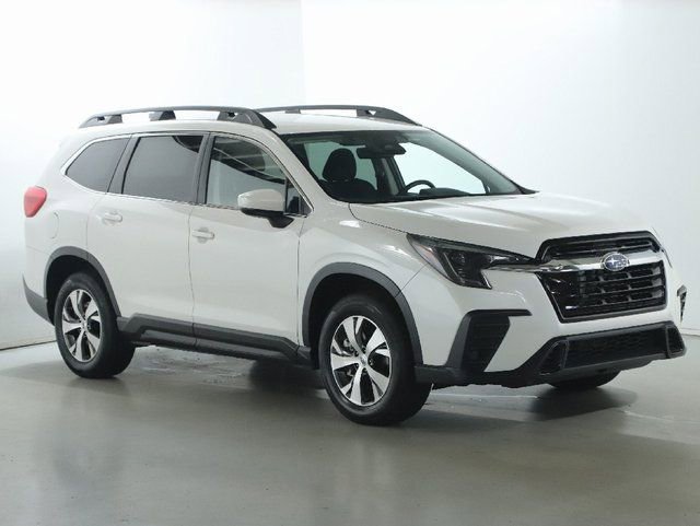 Certified 2025 Subaru Ascent Premium image 9