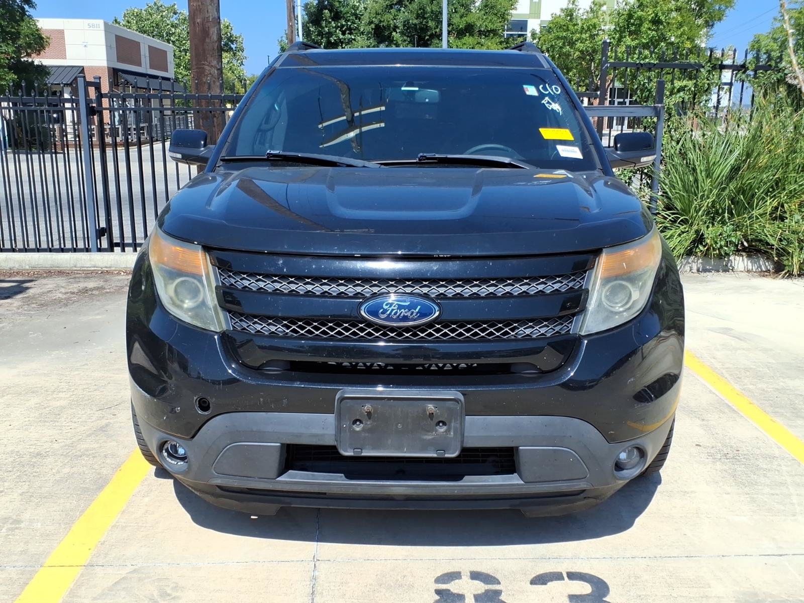 Used 2014 Ford Explorer Sport w/ Equipment Group 401A AWD/4WD image 2