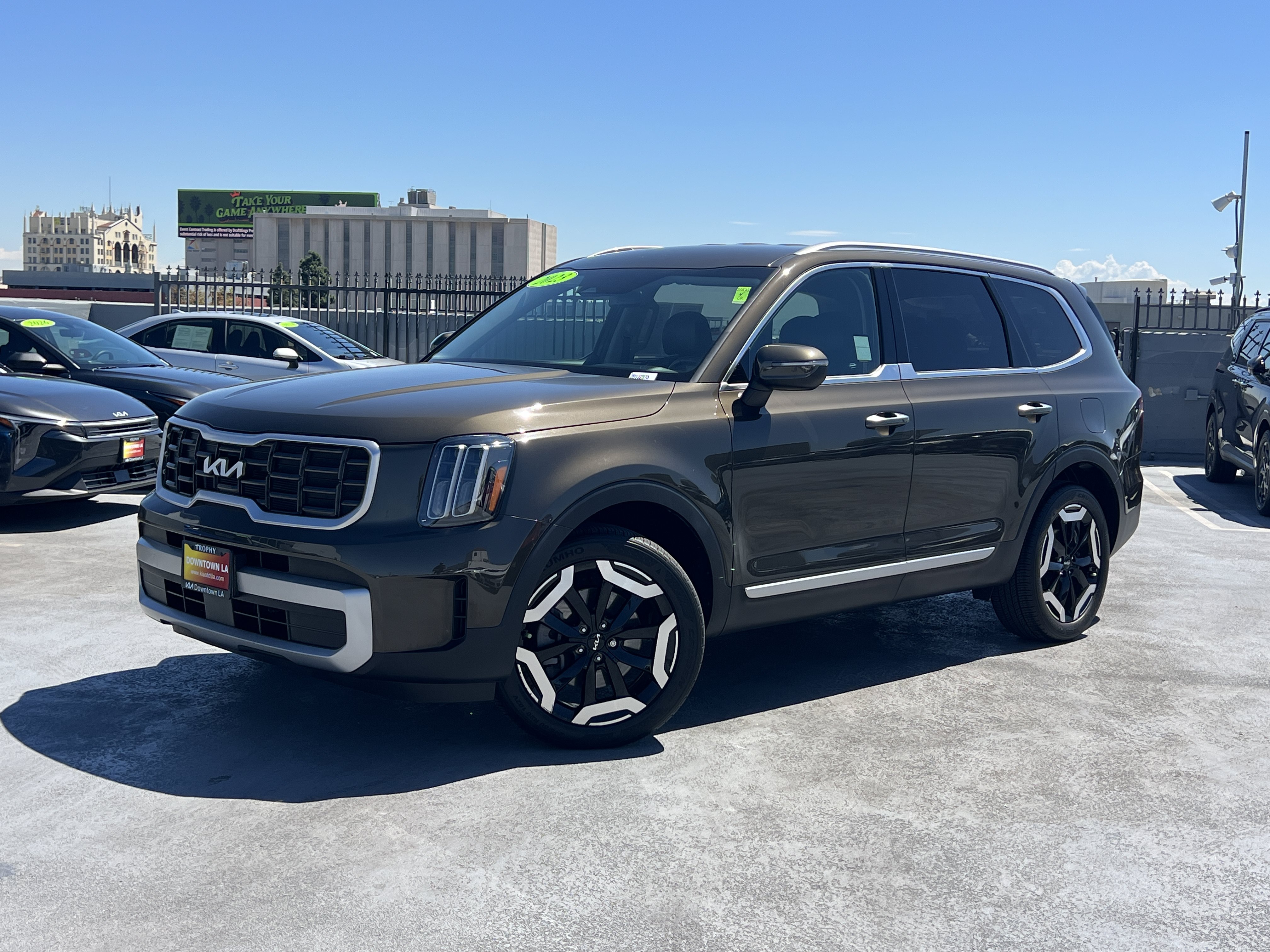 Certified 2023 Kia Telluride S FWD image 2