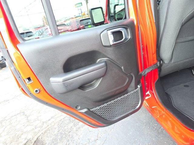 Used 2024 Jeep Wrangler Sport S AWD/4WD image 29