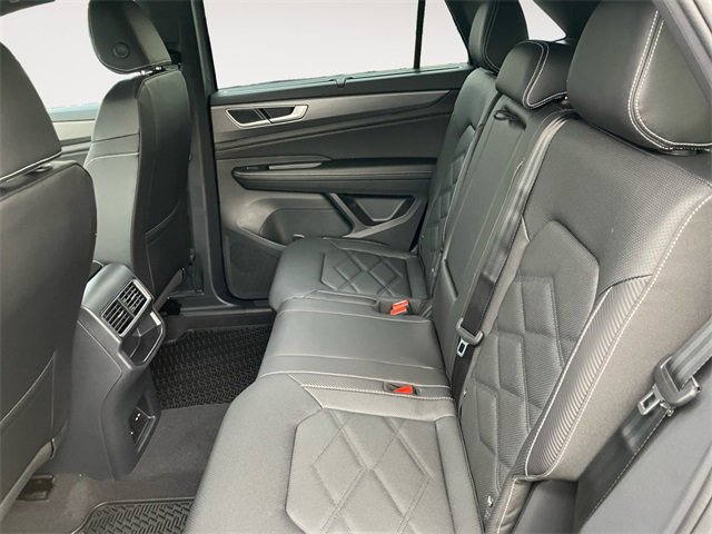 New 2026 Volkswagen Atlas Cross Sport SE image 13