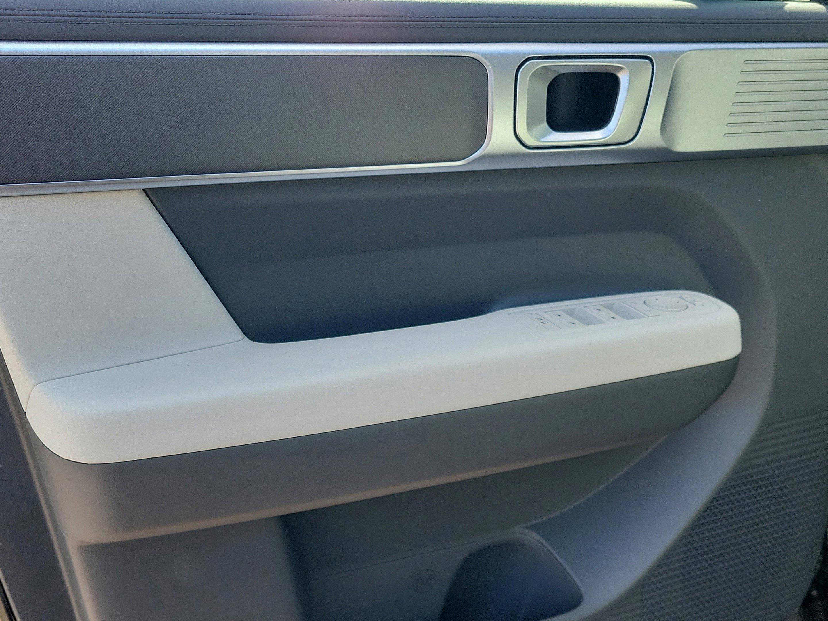 New 2026 Hyundai Santa Fe SE image 15