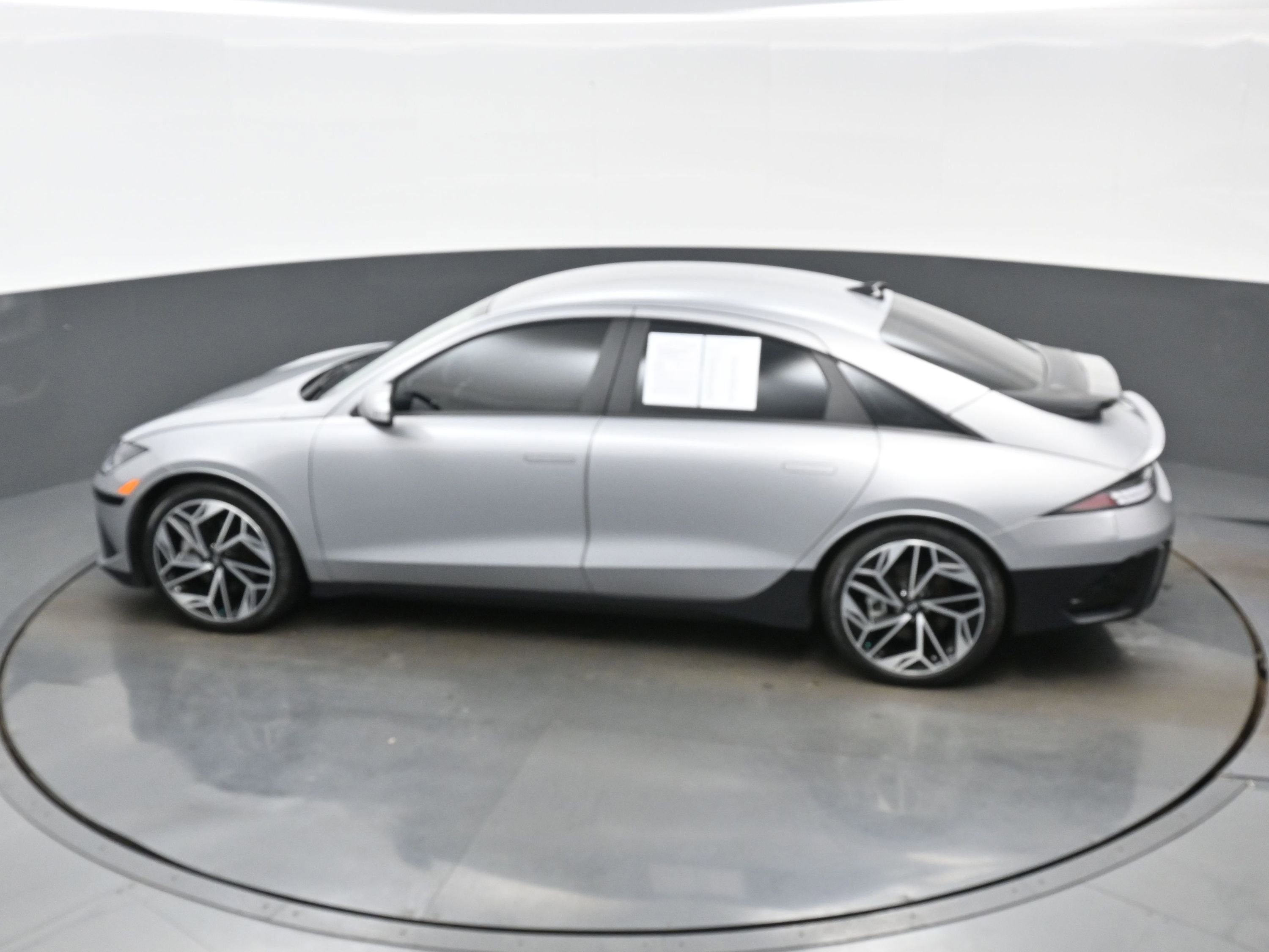 Used 2024 Hyundai Ioniq 6 SEL AWD/4WD image 33