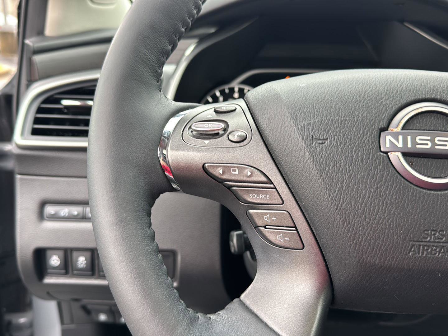 Used 2024 Nissan Murano Platinum w/ Cargo Package image 18