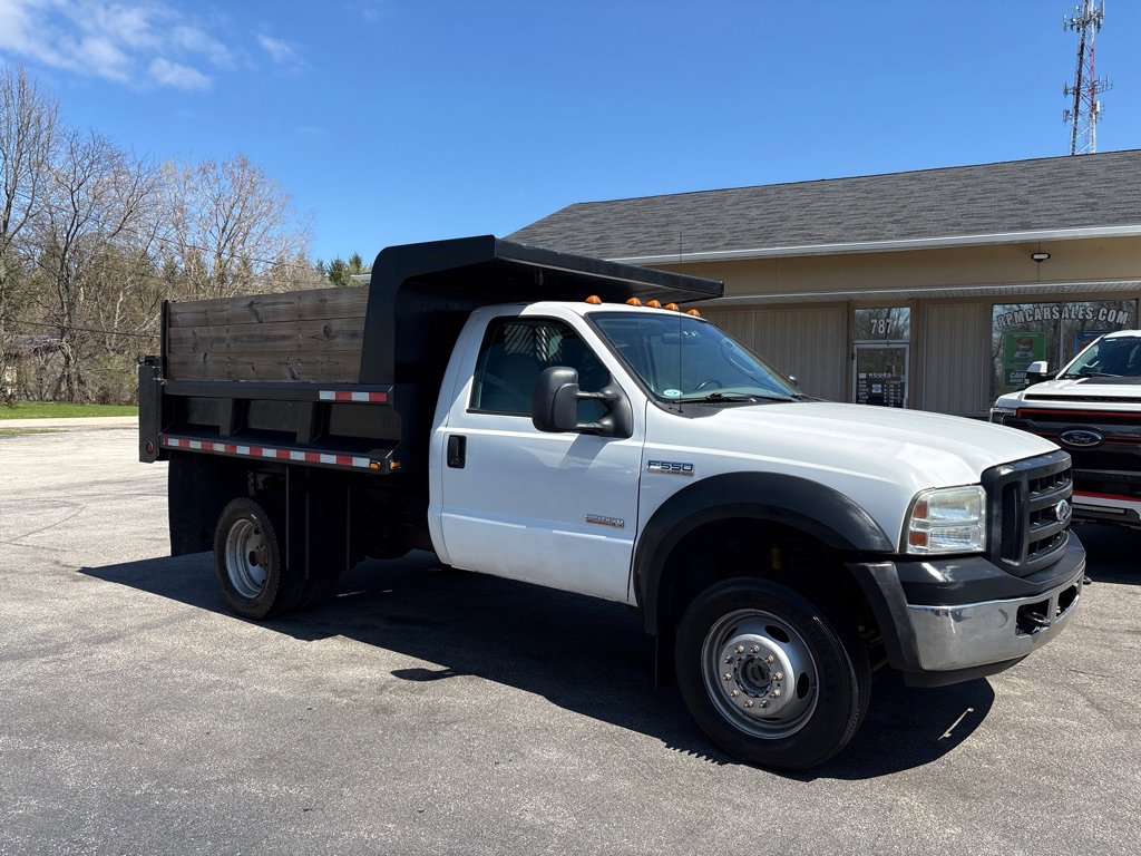 Used 2007 Ford F550 4x4 Regular Cab Super Duty image 1