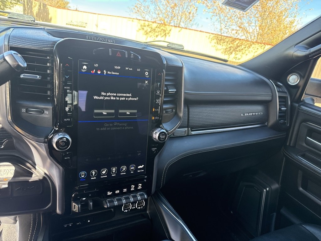 Used 2019 RAM 3500 Limited image 12