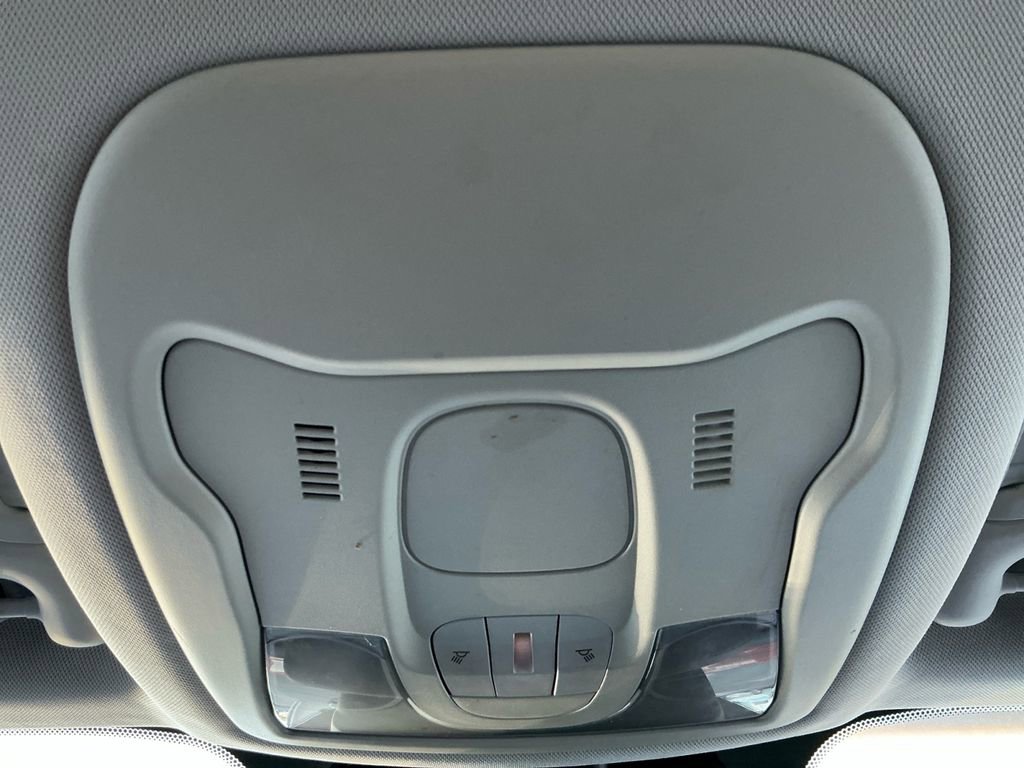 Used 2016 Jeep Renegade Trailhawk w/ Premium Trailhawk Package image 25