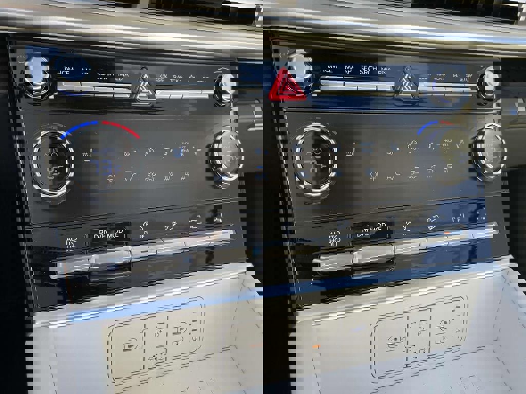 New 2026 Hyundai Santa Fe SEL image 14