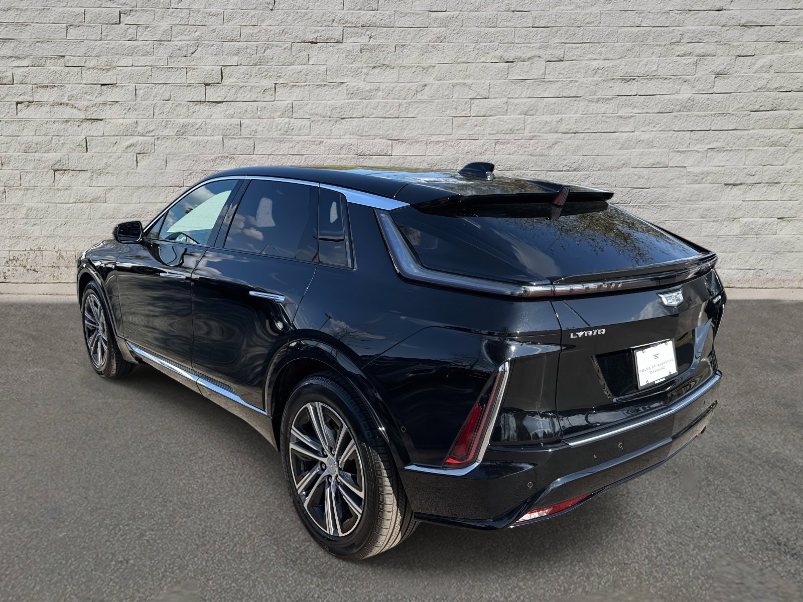 Used 2025 Cadillac Lyriq Luxury image 7