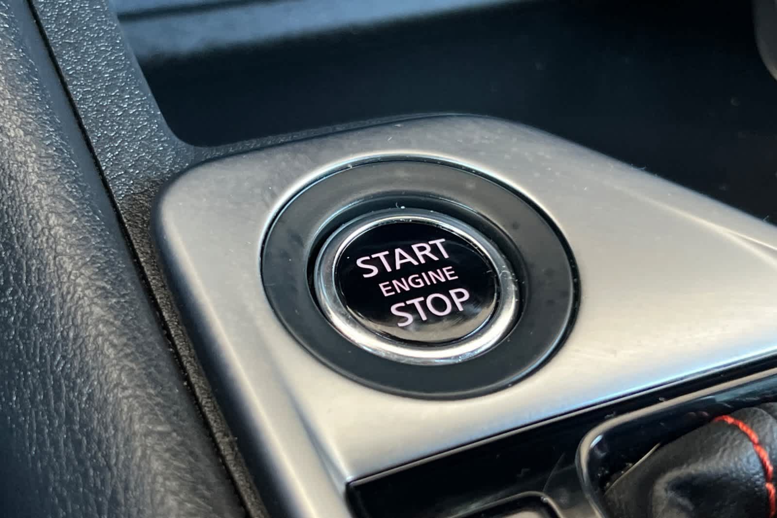 Used 2025 Nissan Sentra SR w/ Midnight Edition FWD image 22