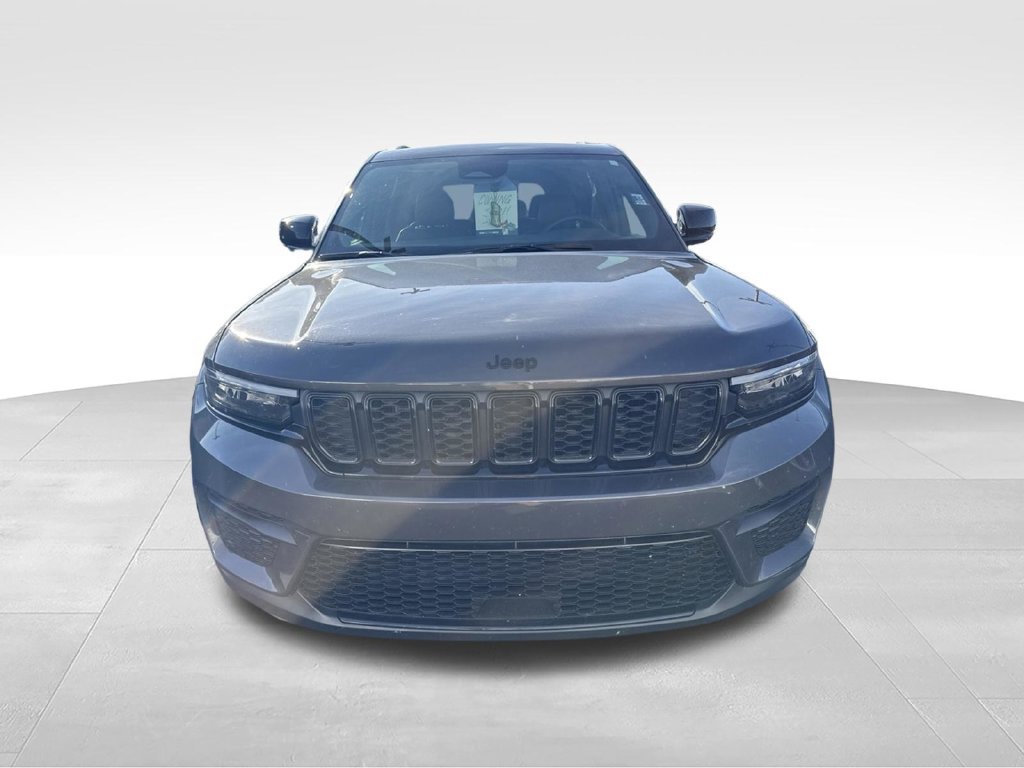 Certified 2024 Jeep Grand Cherokee Altitude AWD/4WD image 7