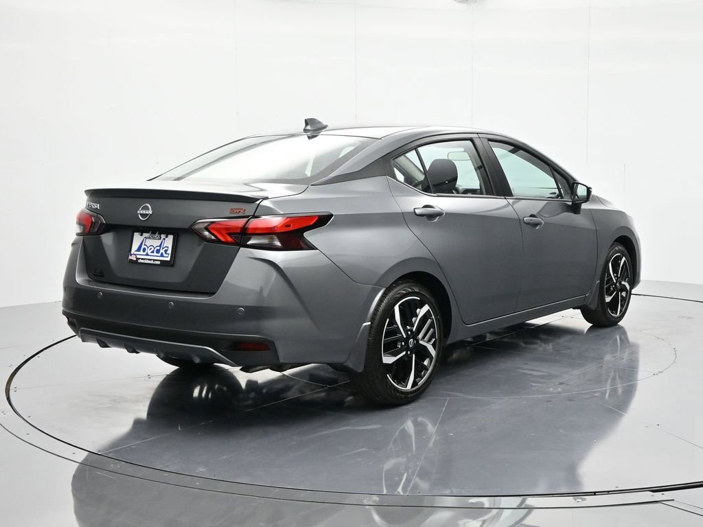 New 2025 Nissan Versa SR w/ Trunk Package FWD image 5