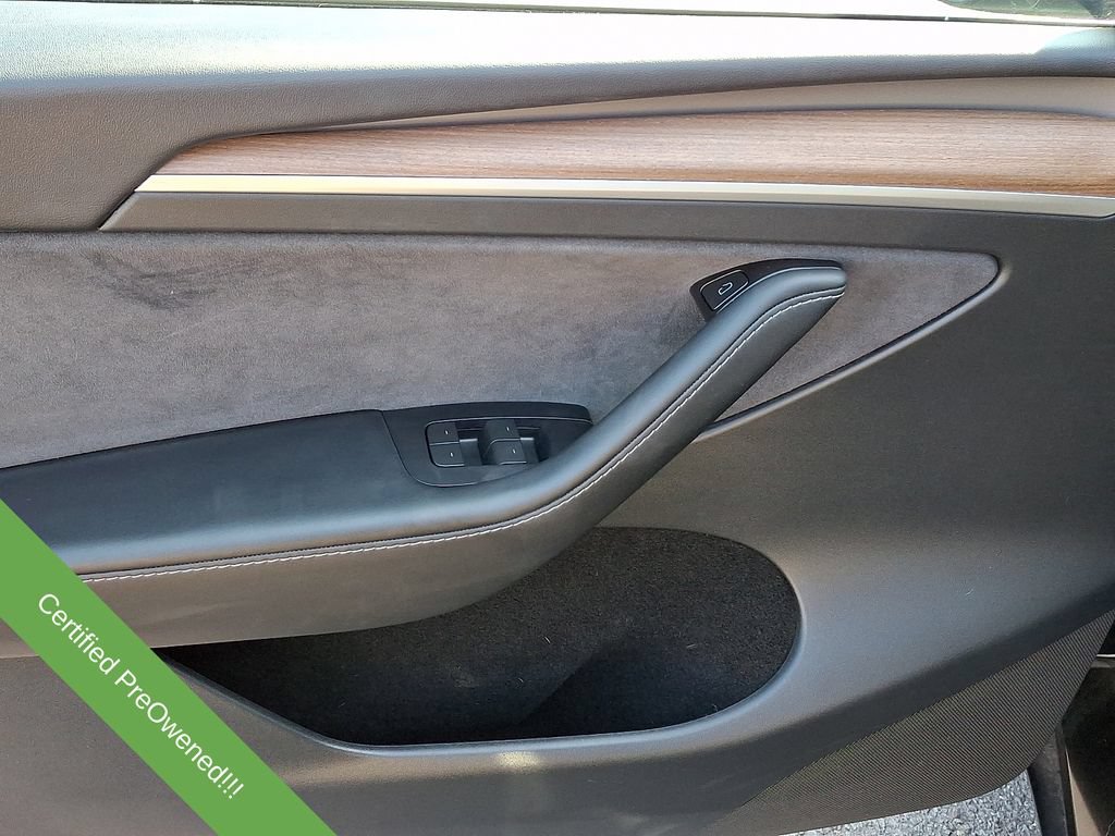 Used 2024 Tesla Model Y Long Range RWD image 12