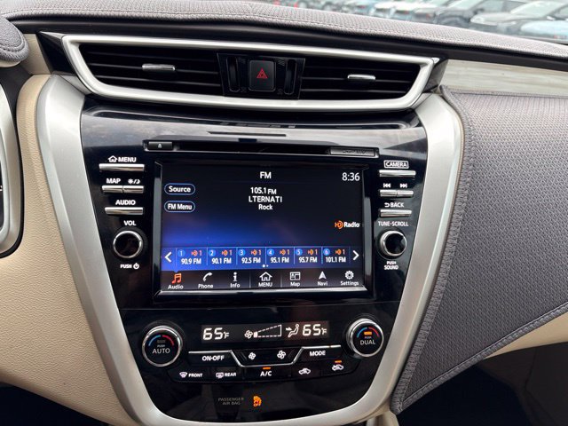 Used 2015 Nissan Murano Platinum w/ Platinum Technology Package FWD image 13