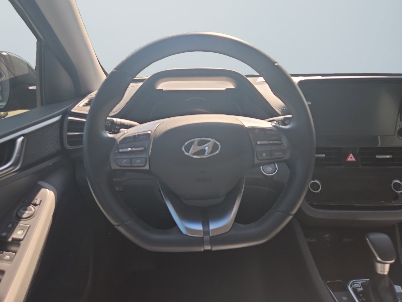 Certified 2022 Hyundai Ioniq SEL FWD image 14