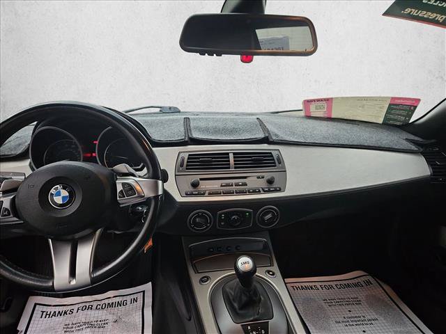 Used 2004 BMW Z4 3.0i RWD image 16