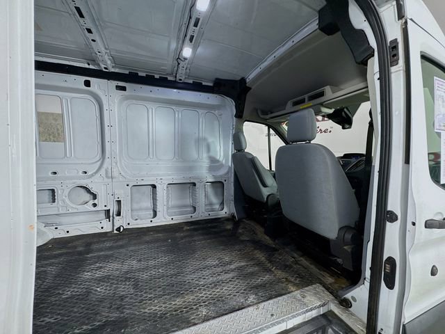 Used 2018 Ford Transit 150 148 Medium Roof image 28
