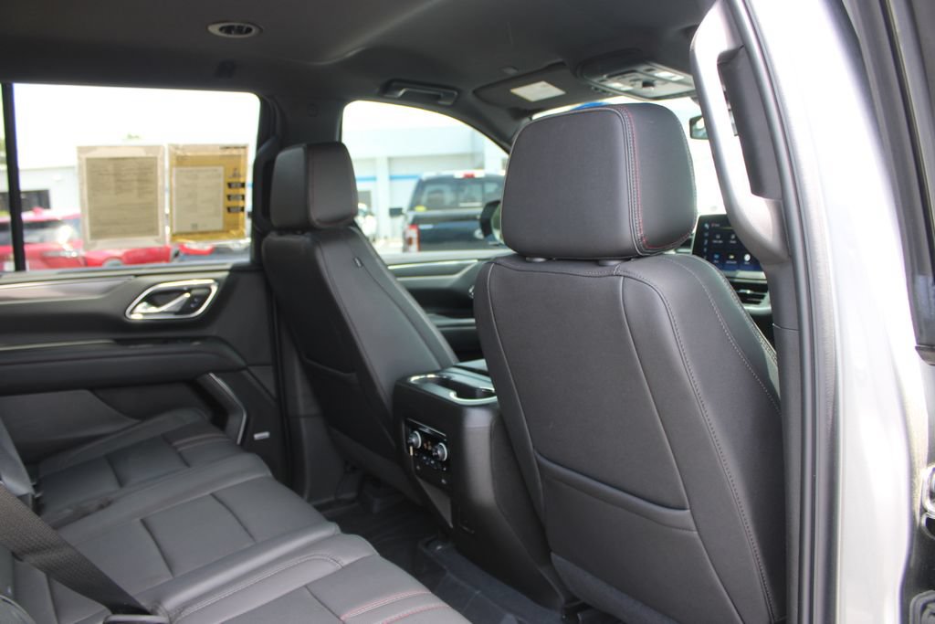 Used 2023 Chevrolet Tahoe RST w/ Luxury Package RWD image 38