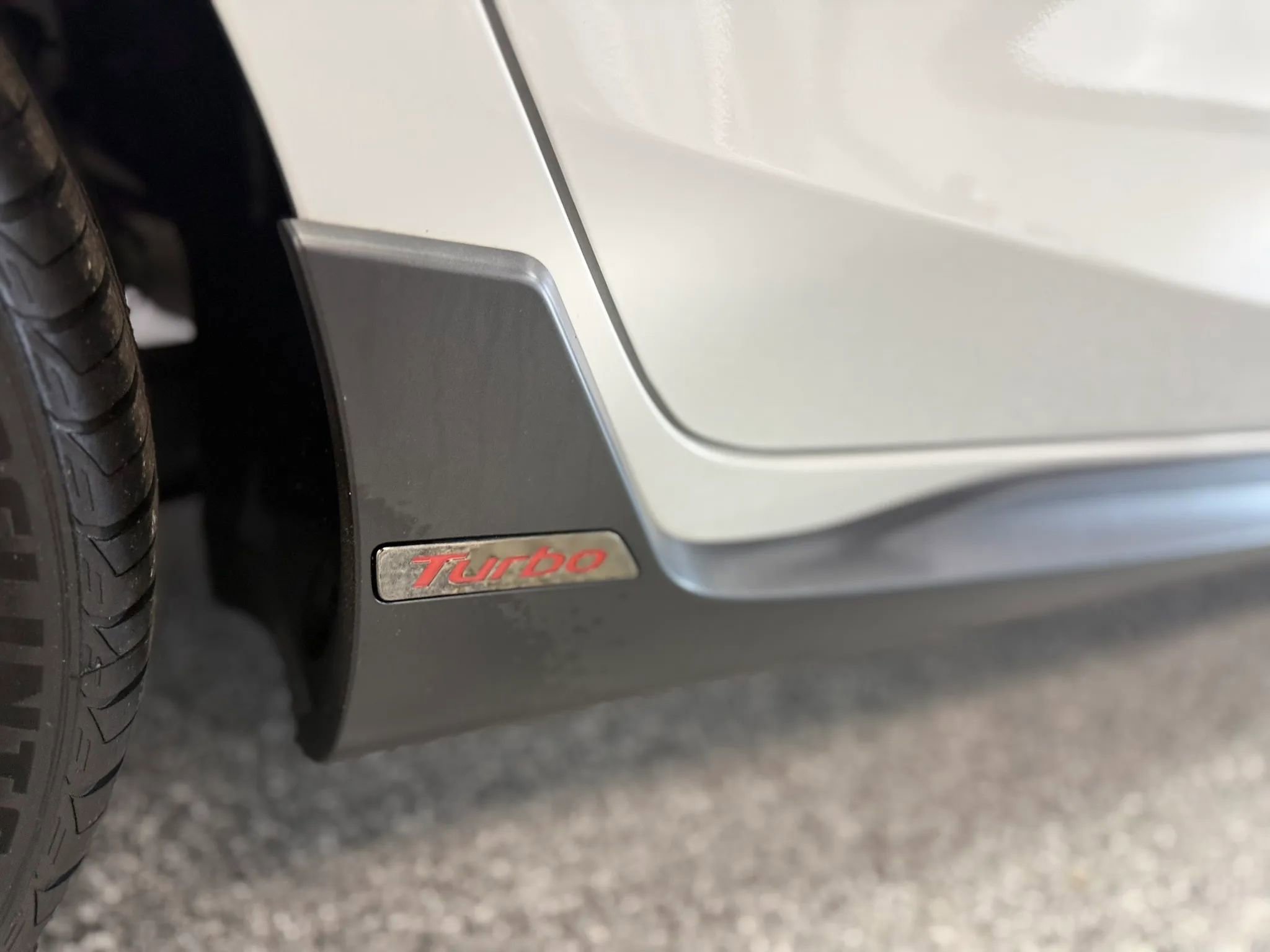 Used 2019 Hyundai Veloster Turbo FWD image 47