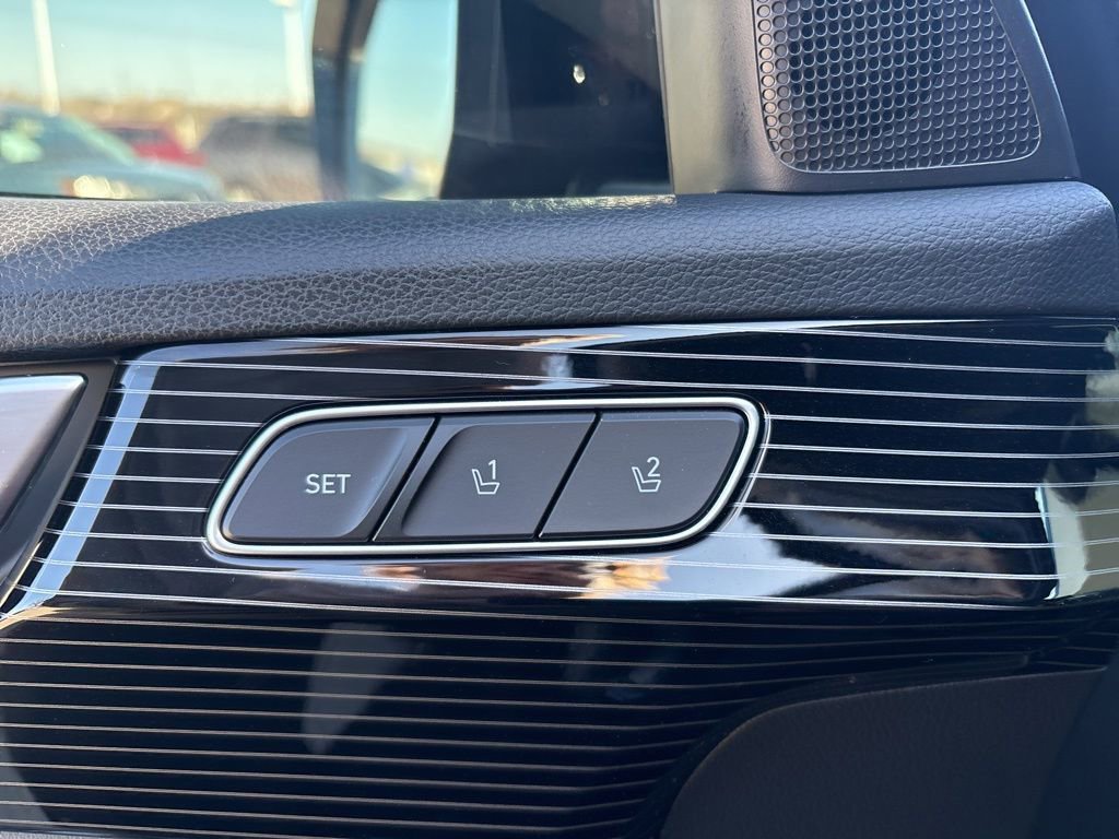 Used 2025 Hyundai Palisade Calligraphy image 10