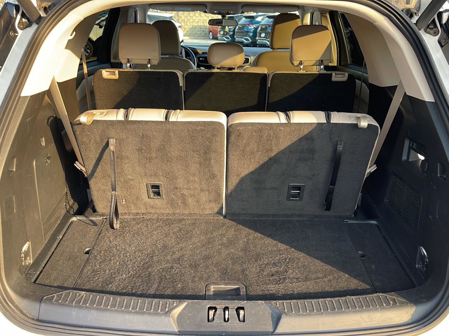 Used 2024 Ford Explorer XLT w/ Equipment Group 202A image 7